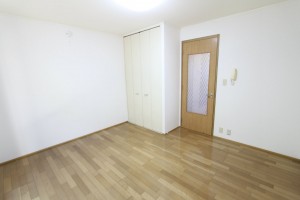 洋室8帖