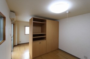 中央に収納